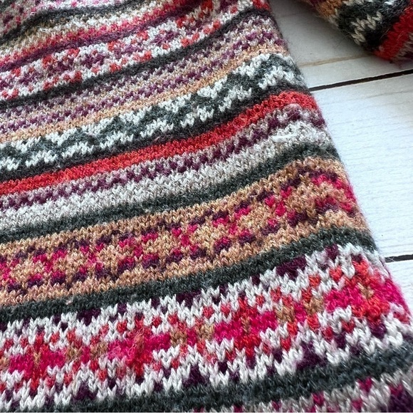 Talbots Wool Blend Fair Isle Cardigan in Red Green and Tan size Small - Picture 9 of 14